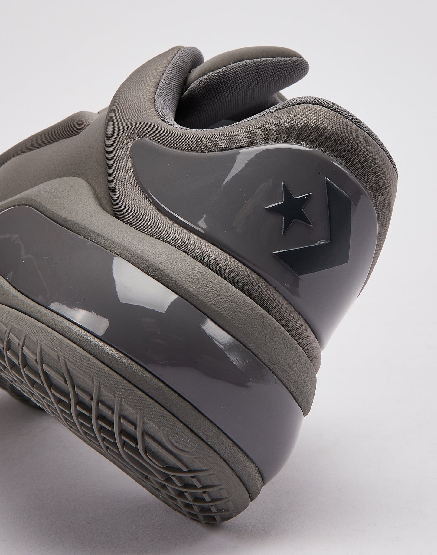 Converse SHAI 001