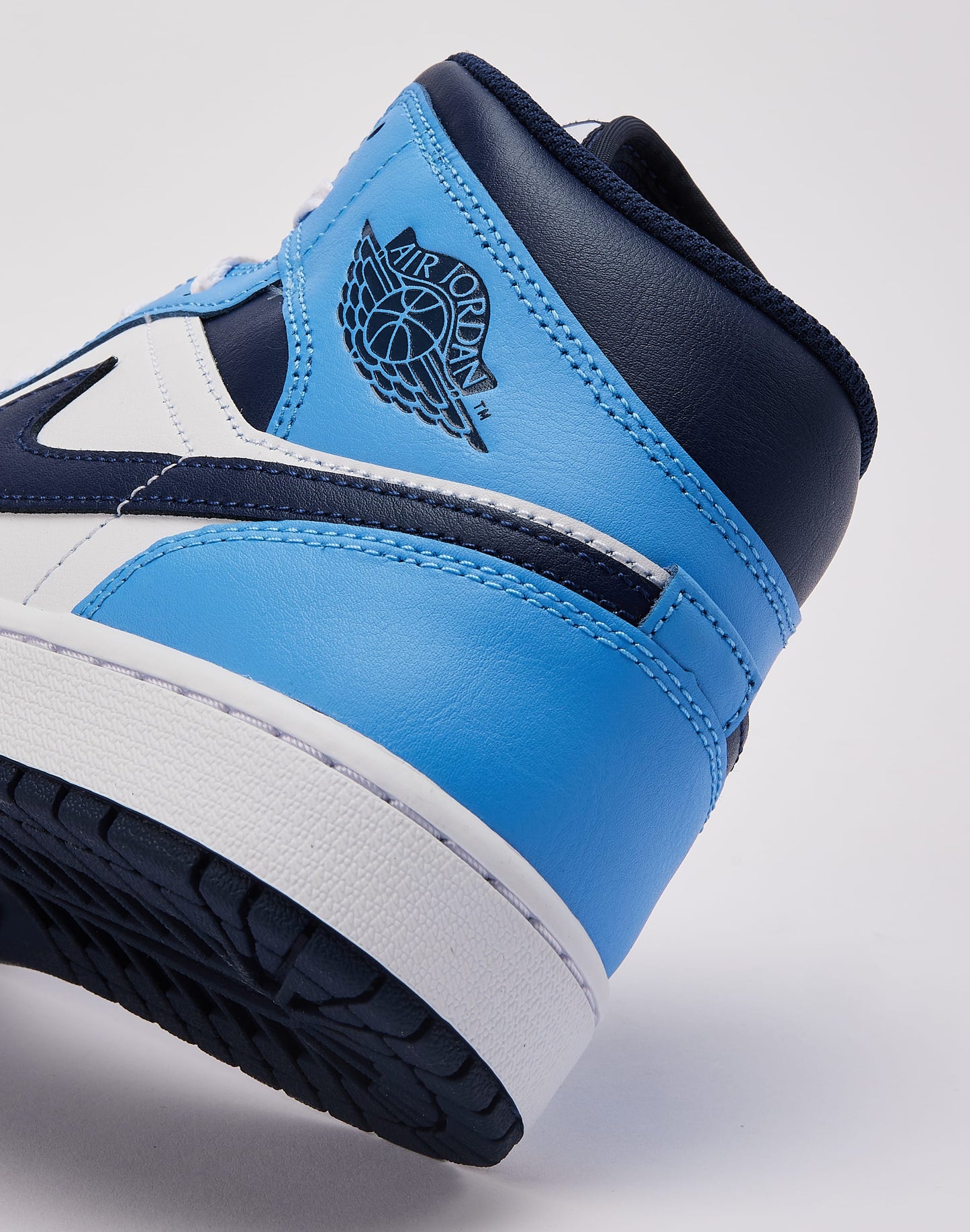 Jordan Air Jordan 1 Mid