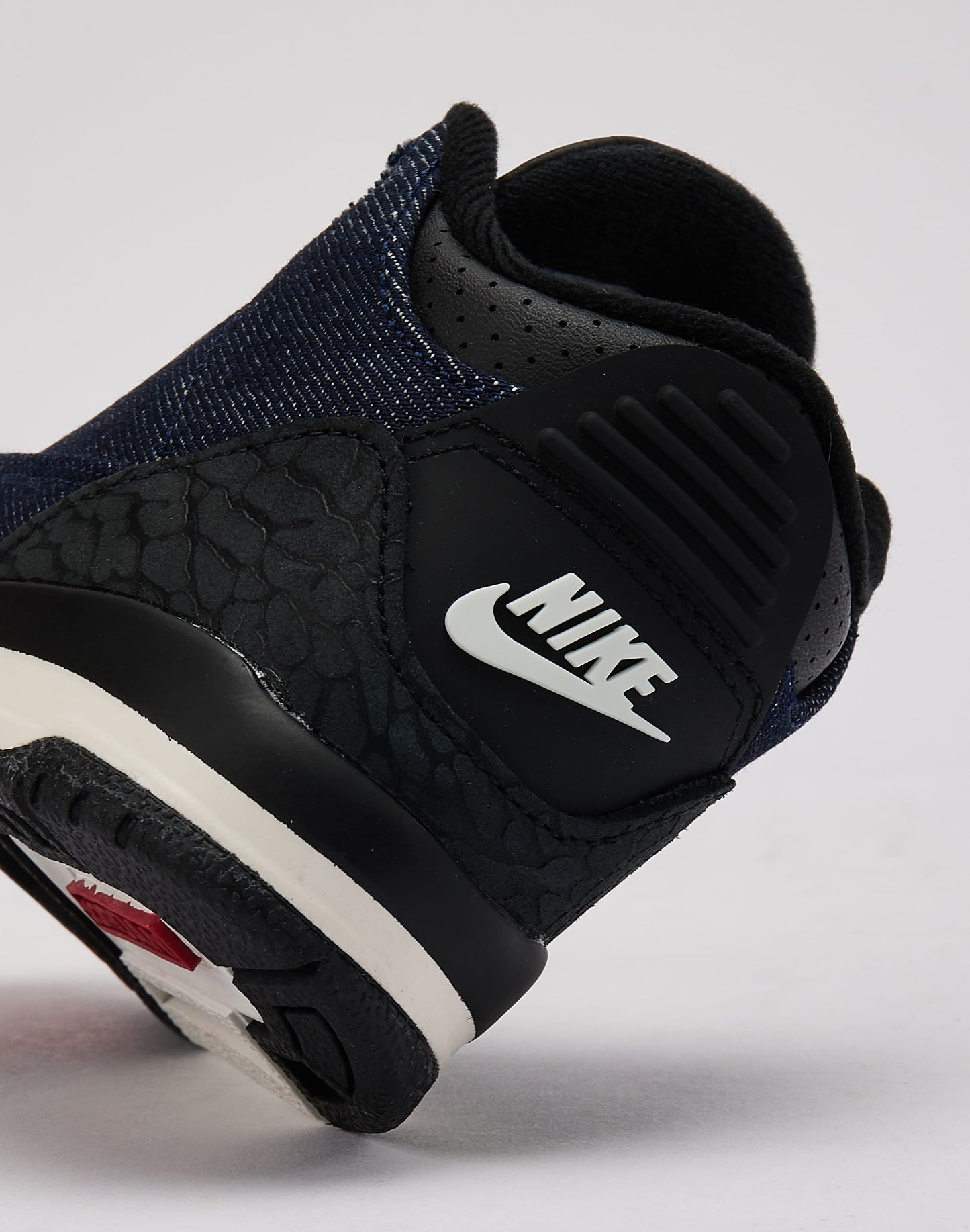 Jordan Air Jordan 3 Retro x Levi's 'Indigo and Gym Red' Toddler