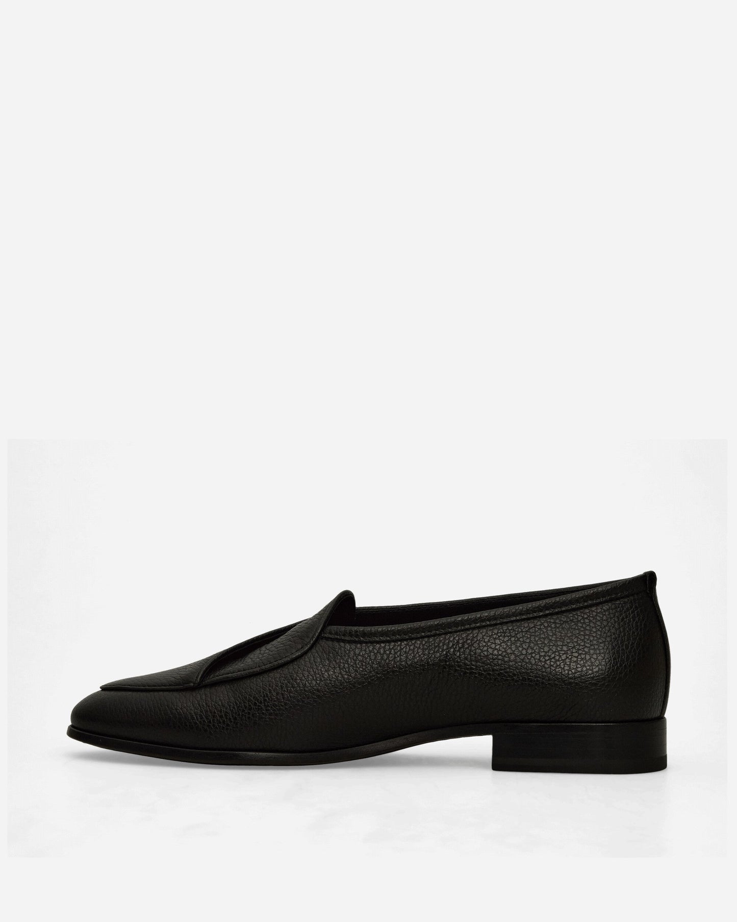 Shin Loafers Black