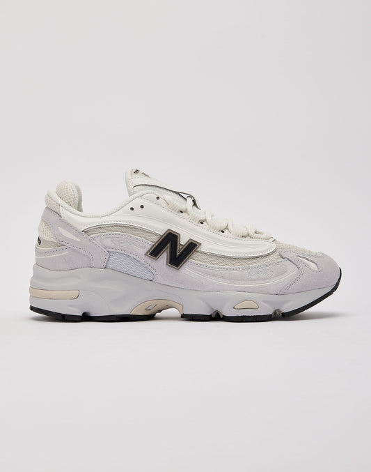 New Balance 1000