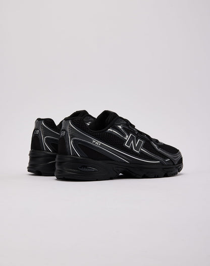 New Balance 740