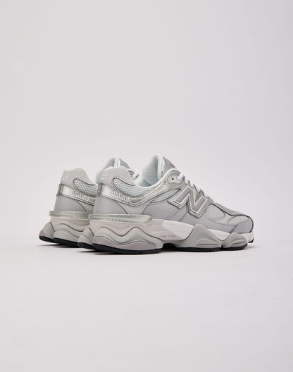 New Balance 9060 Grade-School
