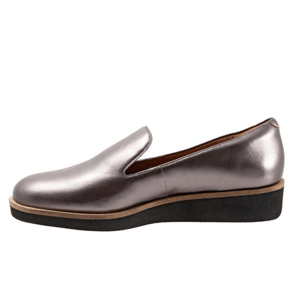 Softwalk Westport S2011-033 Womens Gray Leather Slip On Loafer Flats Shoes