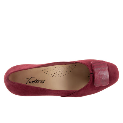 Trotters Delse T1852-601 Womens Red Narrow Suede Pumps Heels Shoes