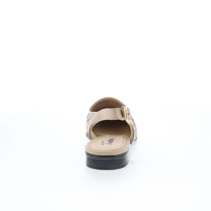 Trotters Lena T2009-126 Womens Beige Leather Slip On Slingback Flats Shoes