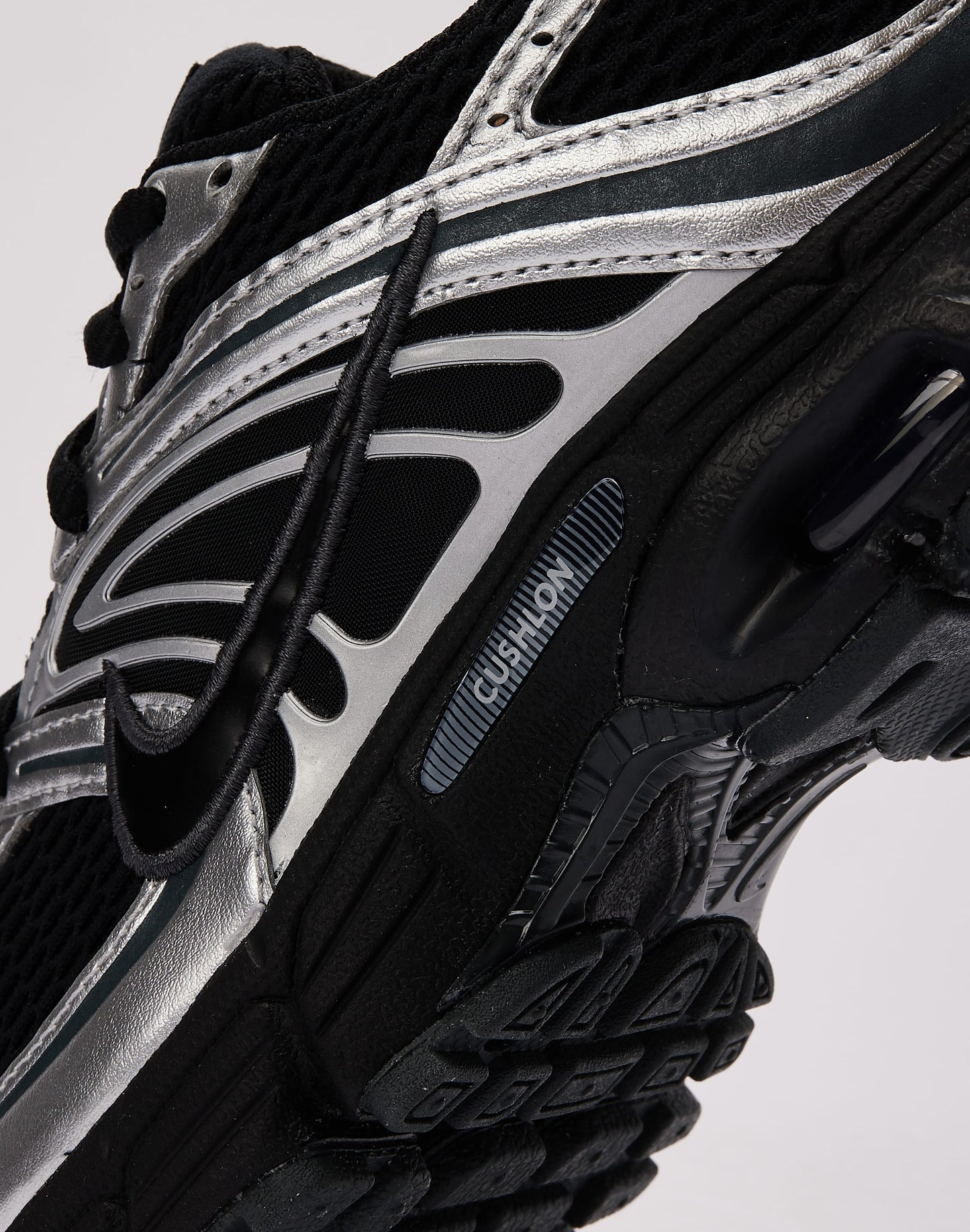 Nike Air Max Moto 2K