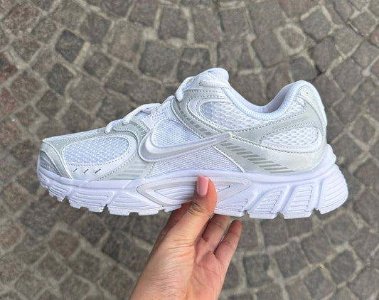 Nike v5 hj5228 101