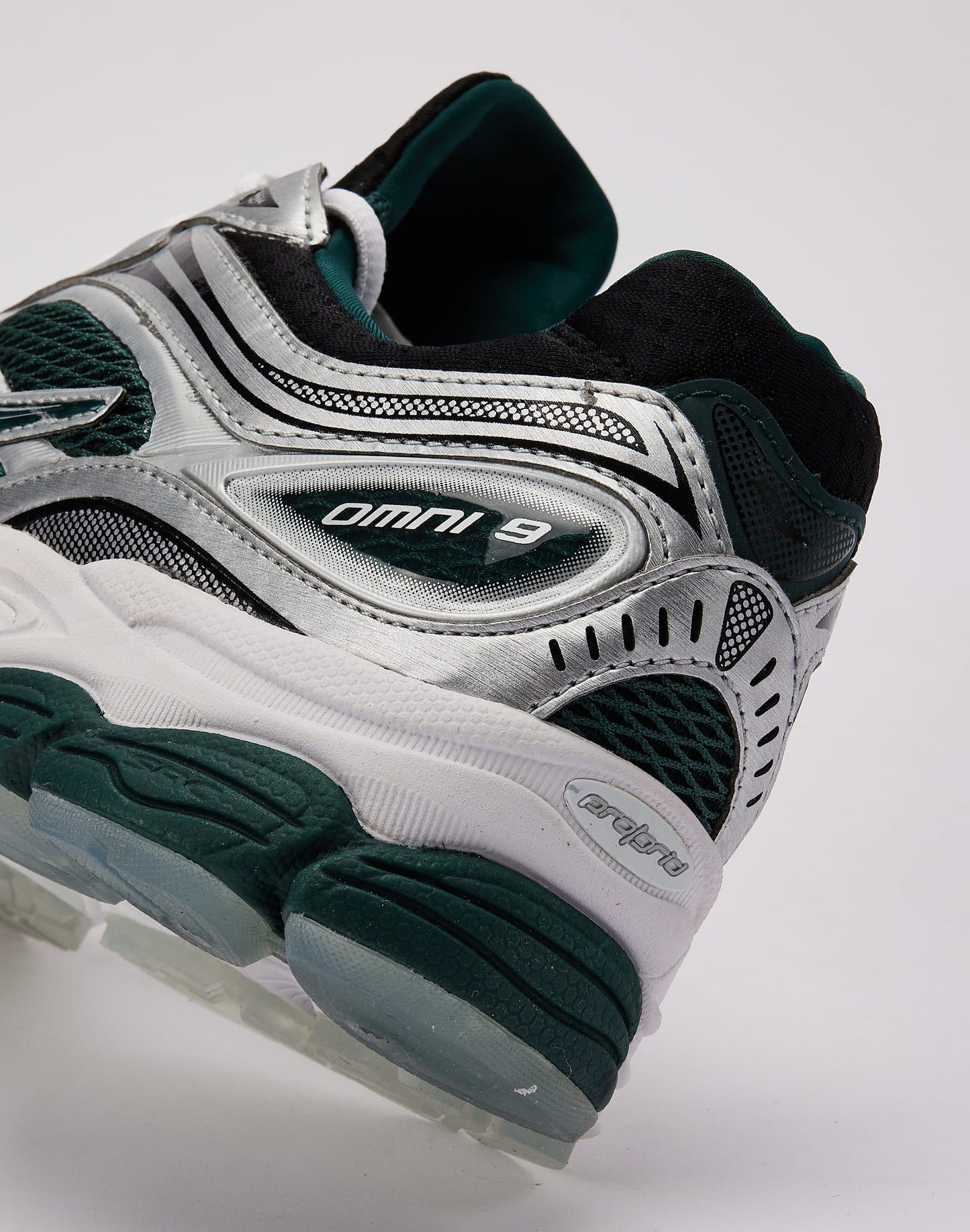 Saucony ProGrid Omni 9