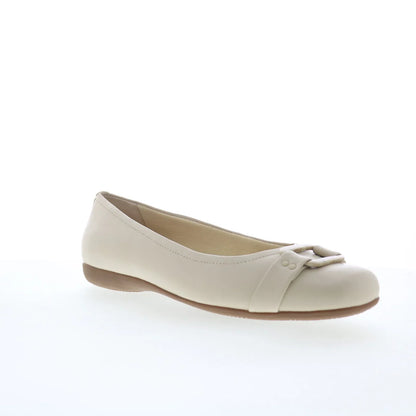 Trotters Sizzle Signature T1251-112 Womens Beige Leather Ballet Flats Shoes