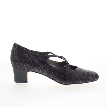 Trotters Jamie T2481-746 Womens Black Leather Slip On Pumps Heels Shoes